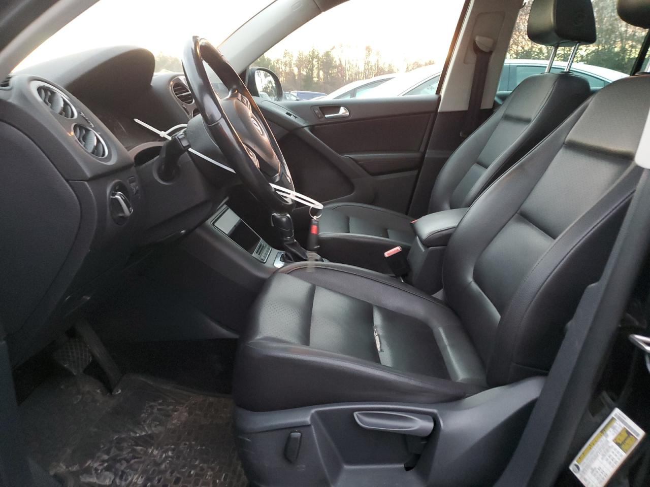 2013 Volkswagen Tiguan S VIN: WVGBV7AX2DW528524 Lot: 93610855