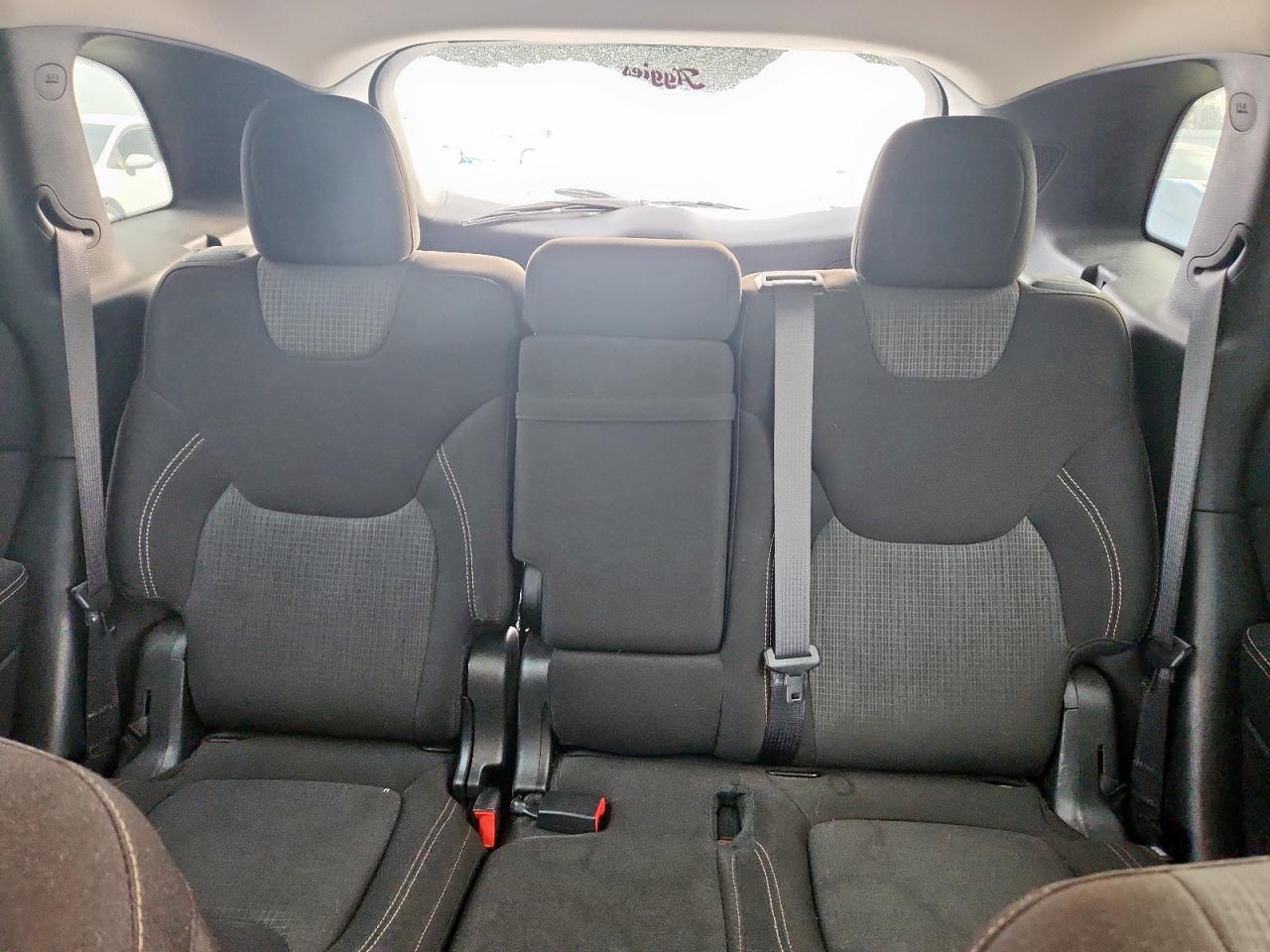 2017 Jeep Cherokee Latitude VIN: 1C4PJLCS9HW592369 Lot: 91943025