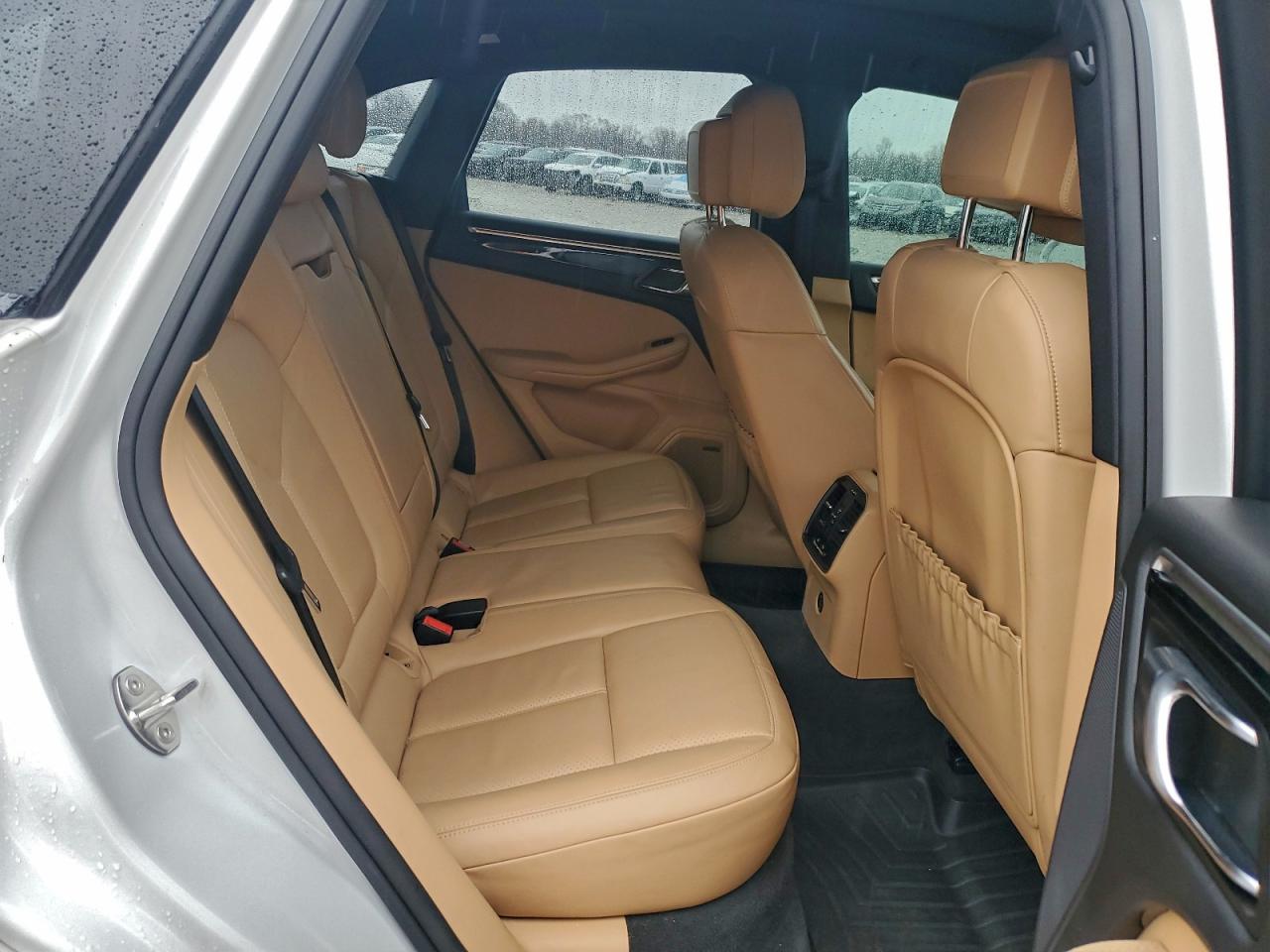 2018 Porsche Macan S VIN: WP1AB2A54JLB37249 Lot: 93933455