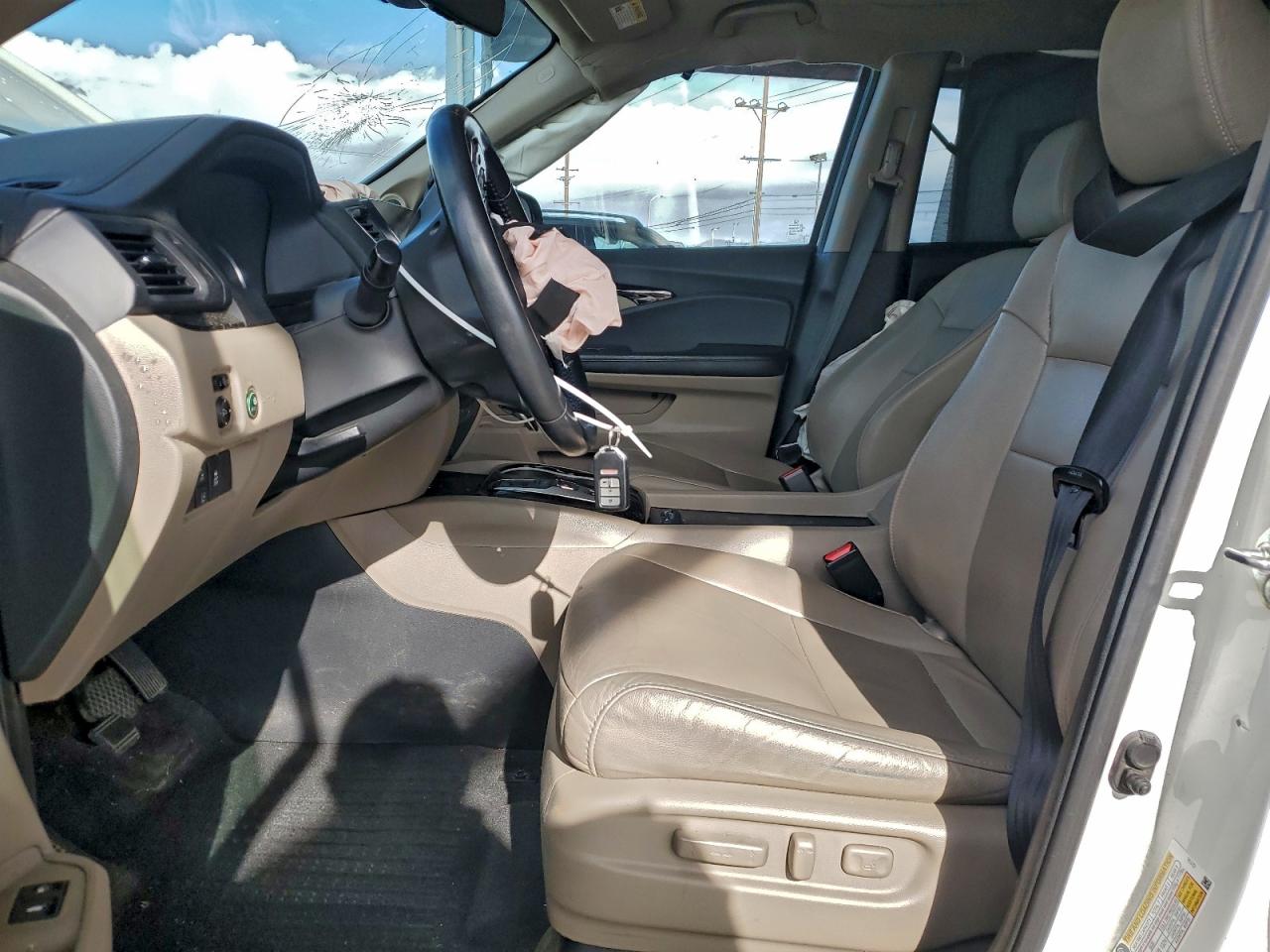 2019 Honda Pilot Touring VIN: 5FNYF5H63KB017449 Lot: 93916125