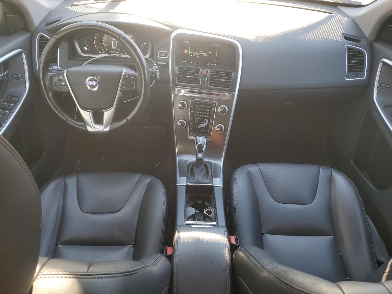 2016 Volvo Xc60 T6 Premier VIN: YV4902RK4G2810850 Lot: 93295095
