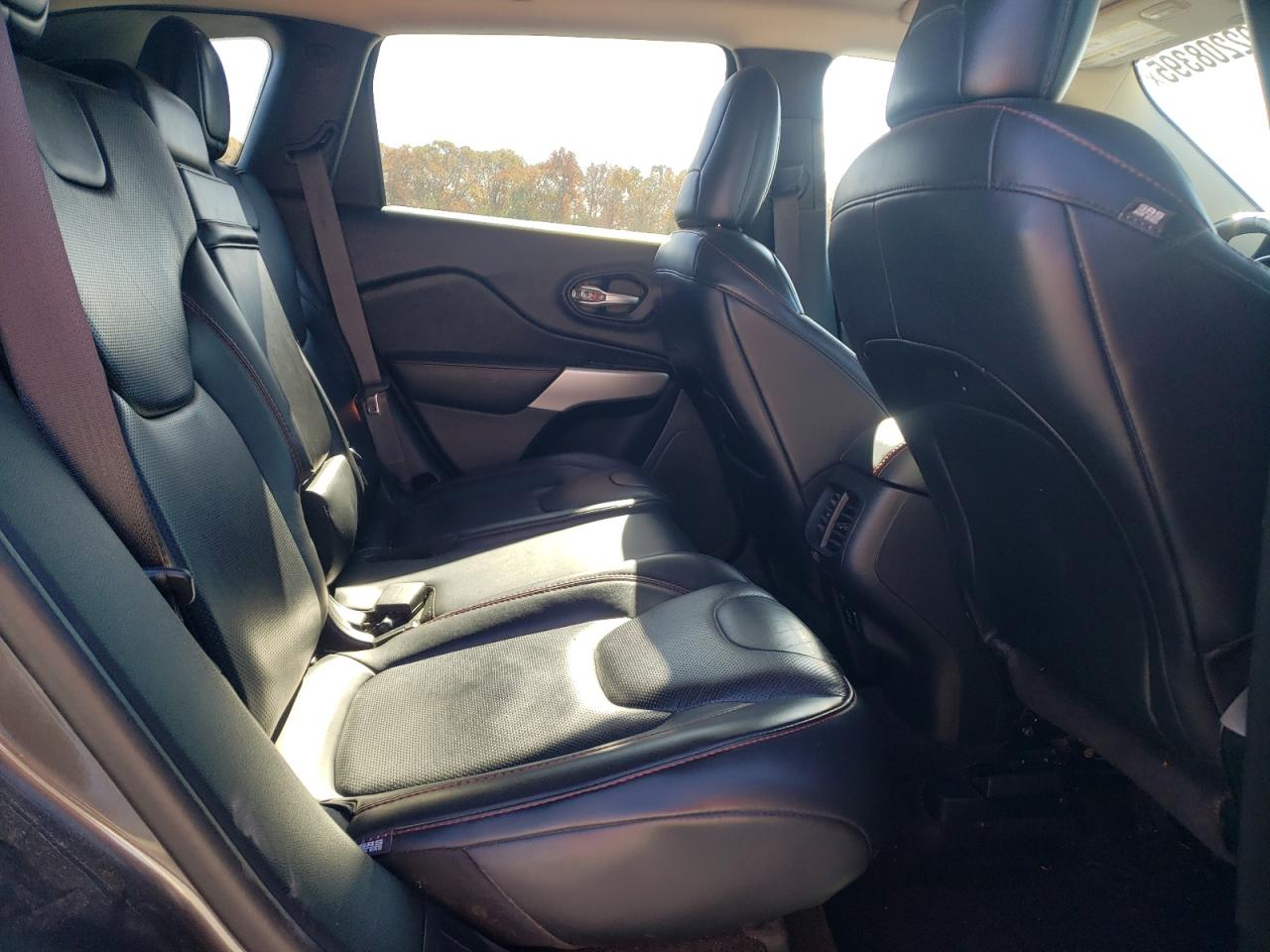 2017 Jeep Cherokee Trailhawk VIN: 1C4PJMBS6HW600421 Lot: 92208395