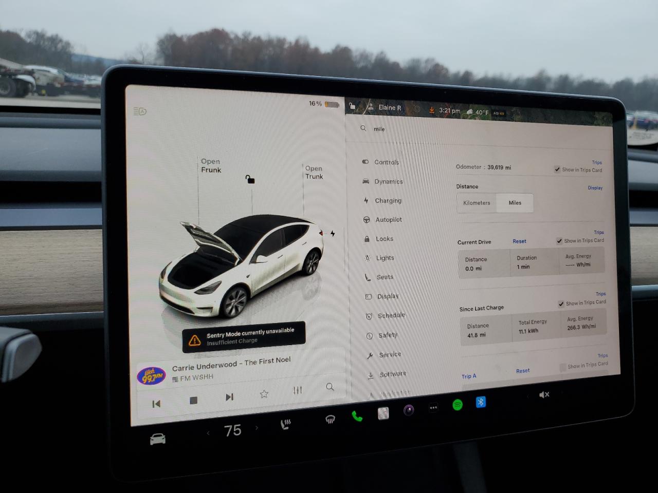 2022 Tesla Model Y VIN: 7SAYGDEE2NA011973 Lot: 93221215