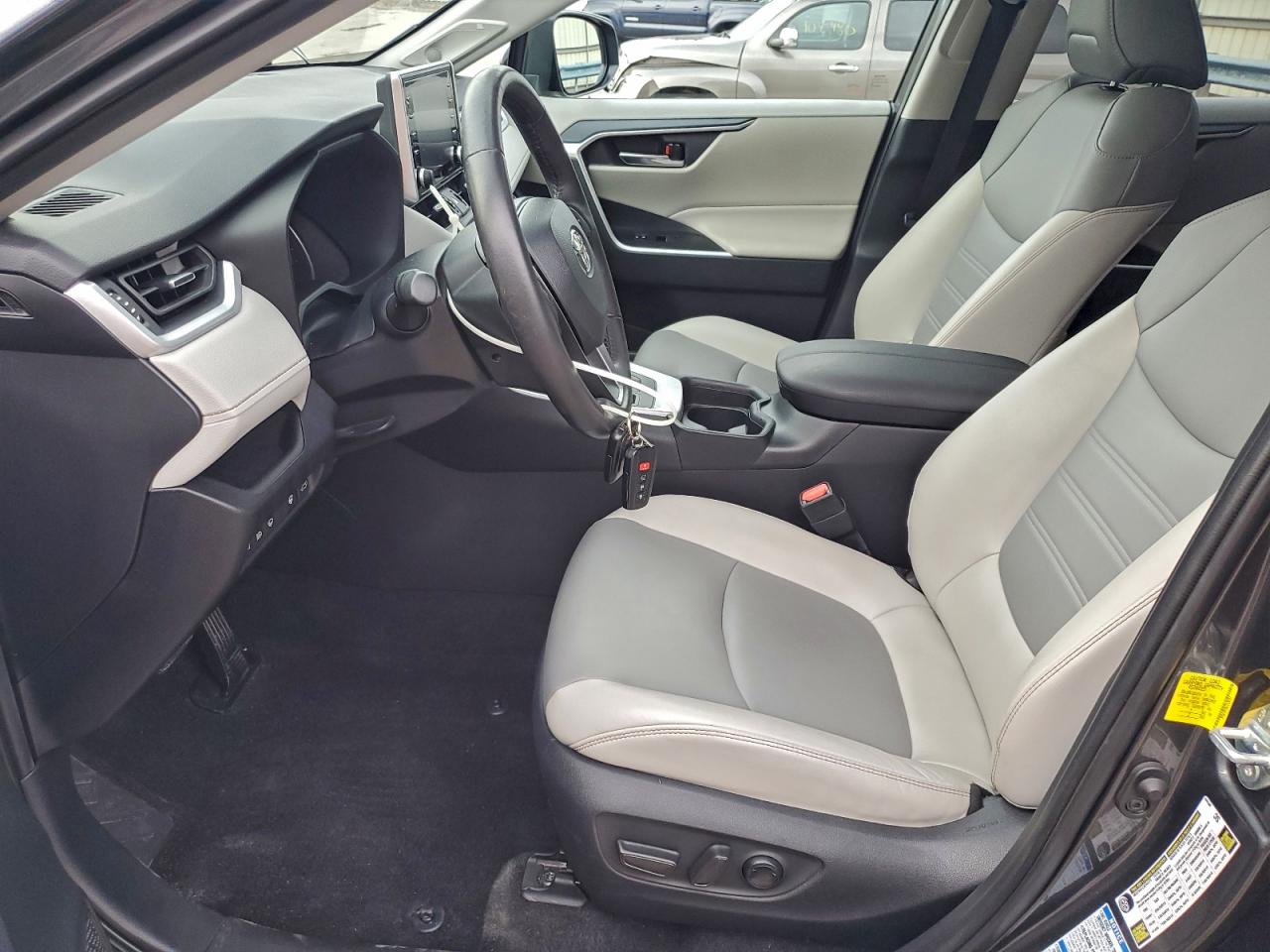 2020 Toyota Rav4 Xle Premium VIN: 2T3A1RFV9LC129123 Lot: 94220135