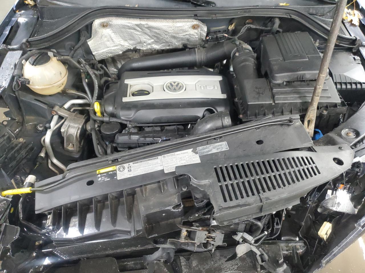 2015 Volkswagen Tiguan S VIN: WVGAV7AX2FW501256 Lot: 93346535