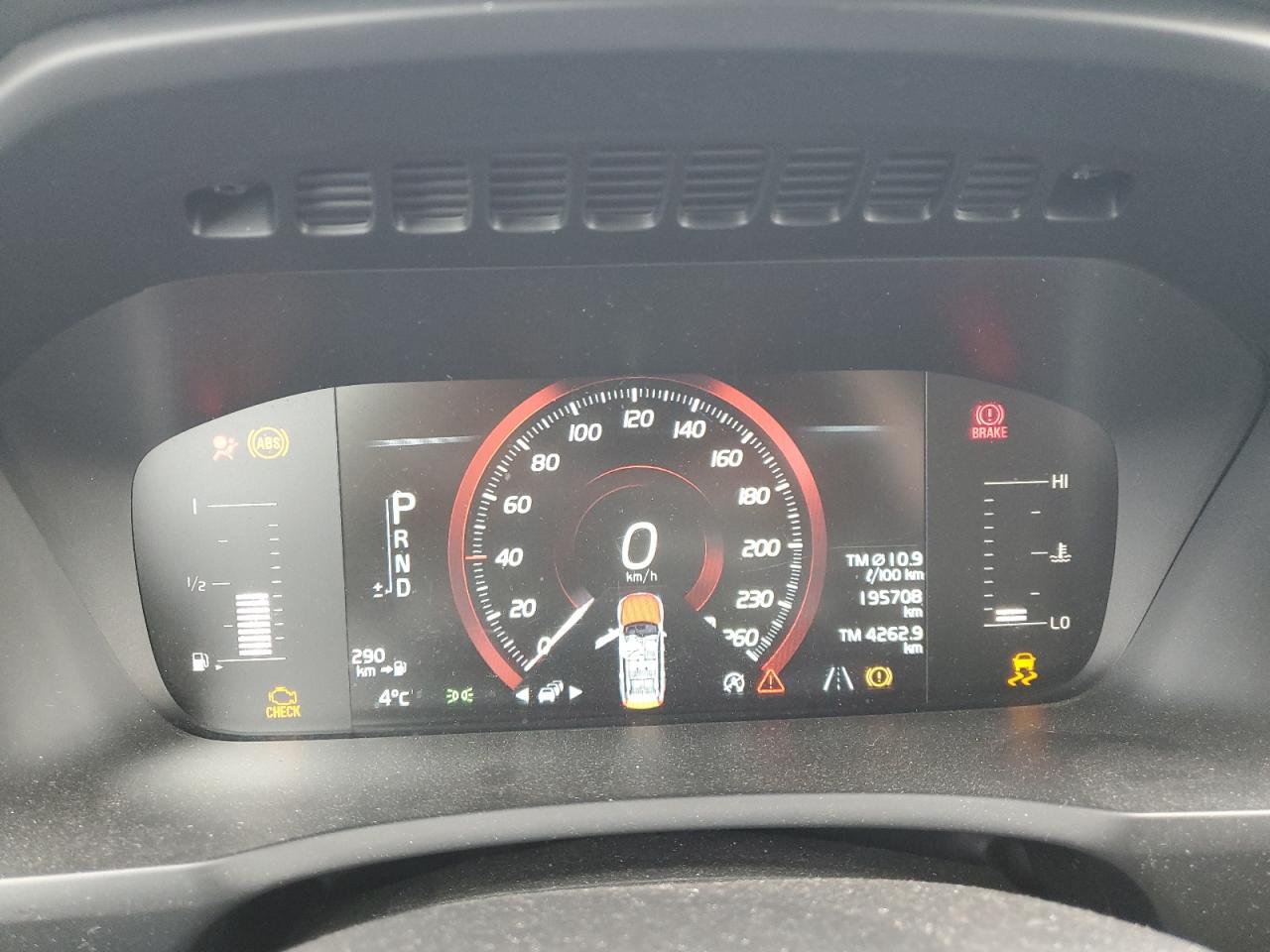 2016 Volvo Xc90 T6 VIN: YV4A22PK4G1068773 Lot: 92004595