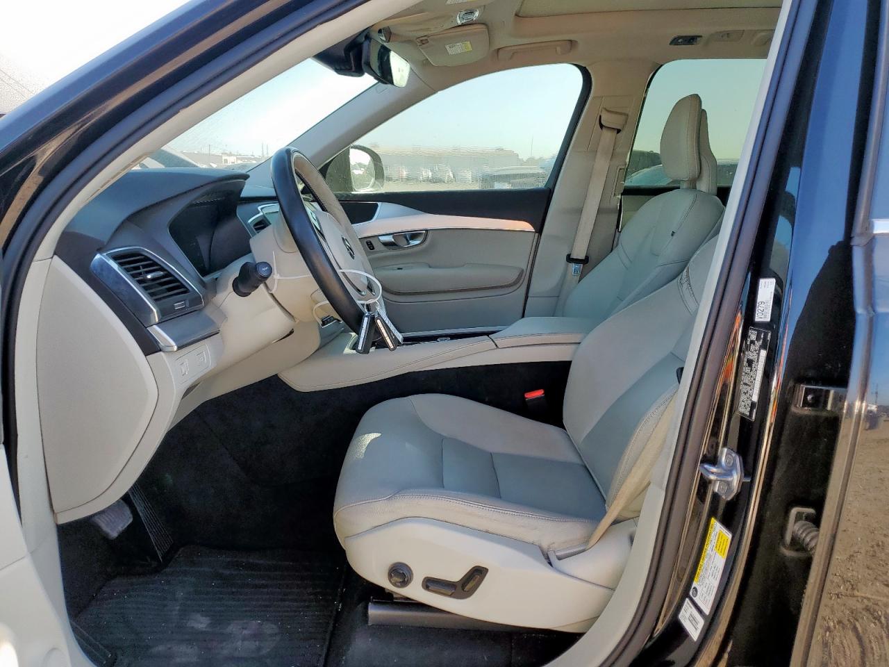 2018 Volvo Xc90 T5 VIN: YV4102CK6J1339139 Lot: 92357955