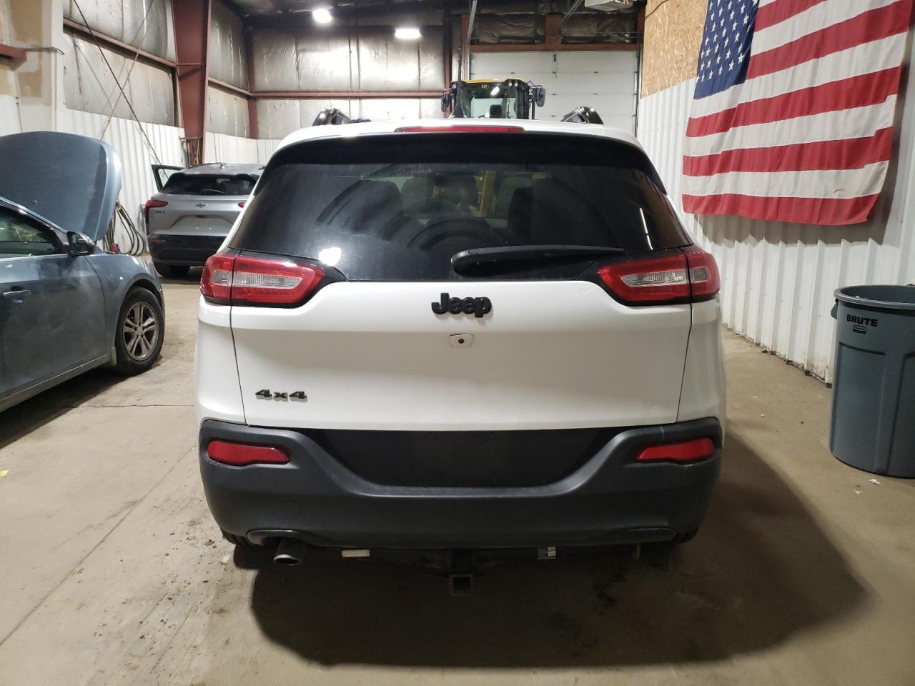 2018 Jeep Cherokee Latitude VIN: 1C4PJMCB7JD506306 Lot: 91300785