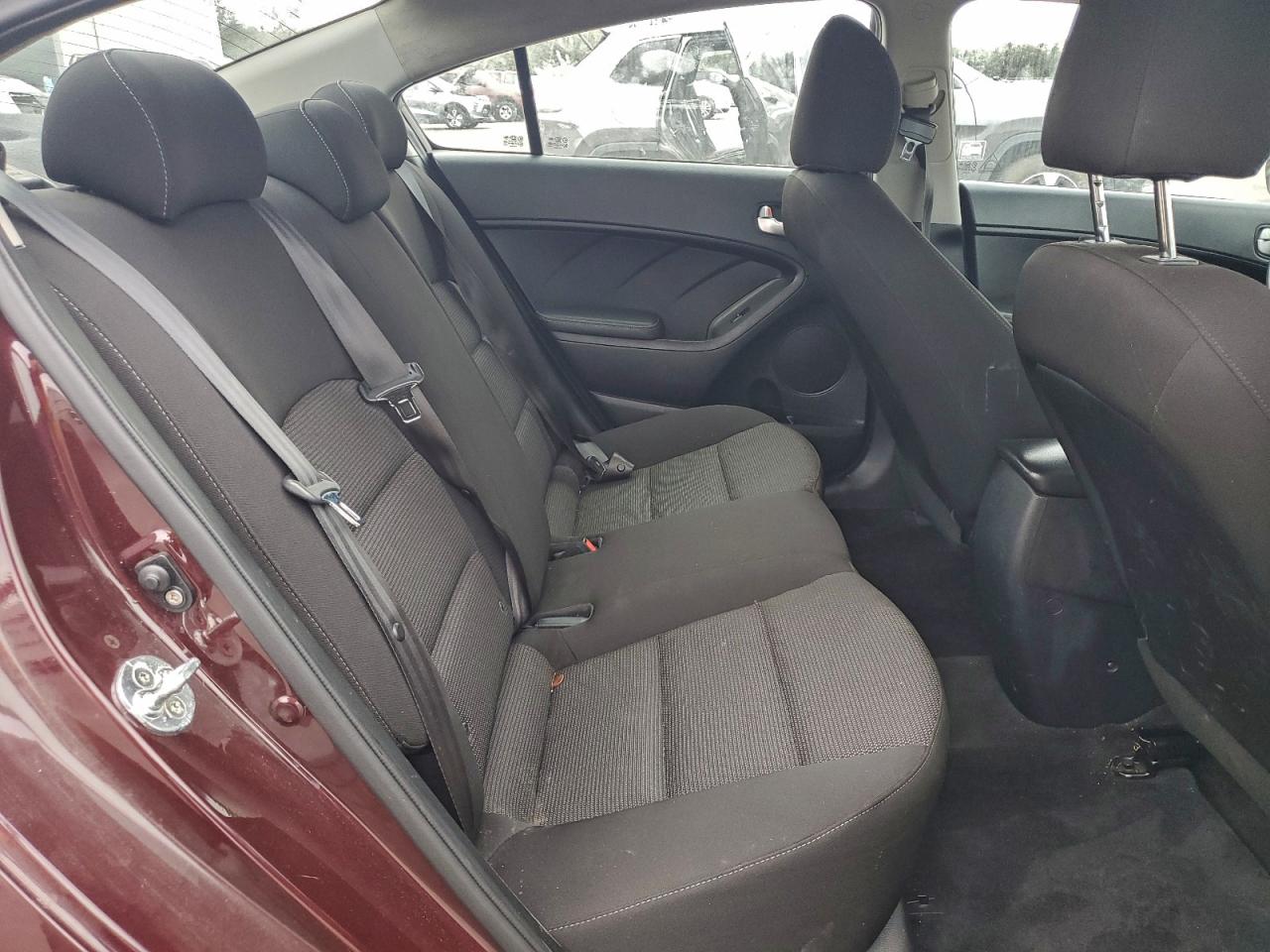 2017 Kia Forte Lx VIN: 3KPFK4A72HE015867 Lot: 94784005