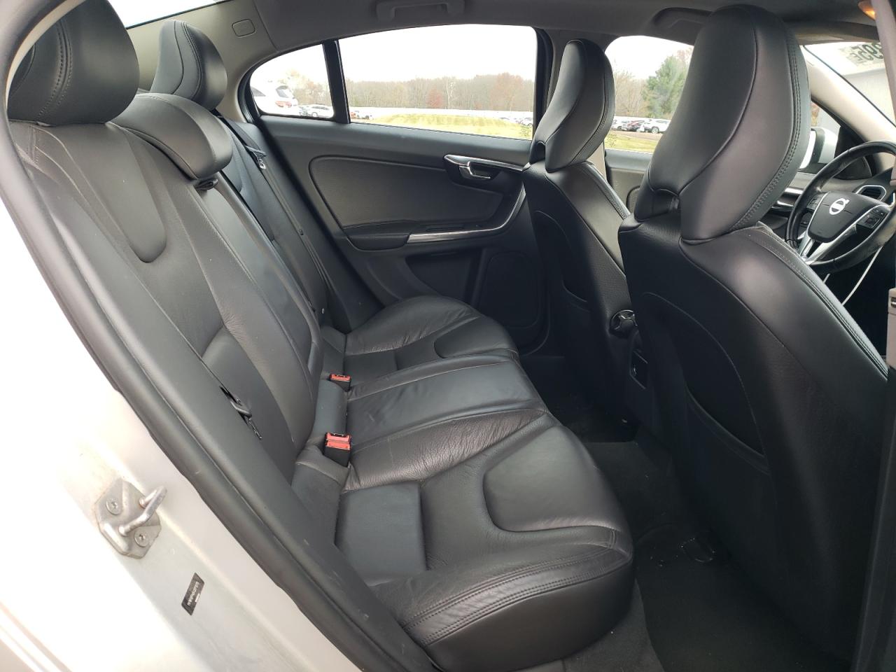 2014 Volvo S60 T5 VIN: YV1612FH2E2271275 Lot: 92779395