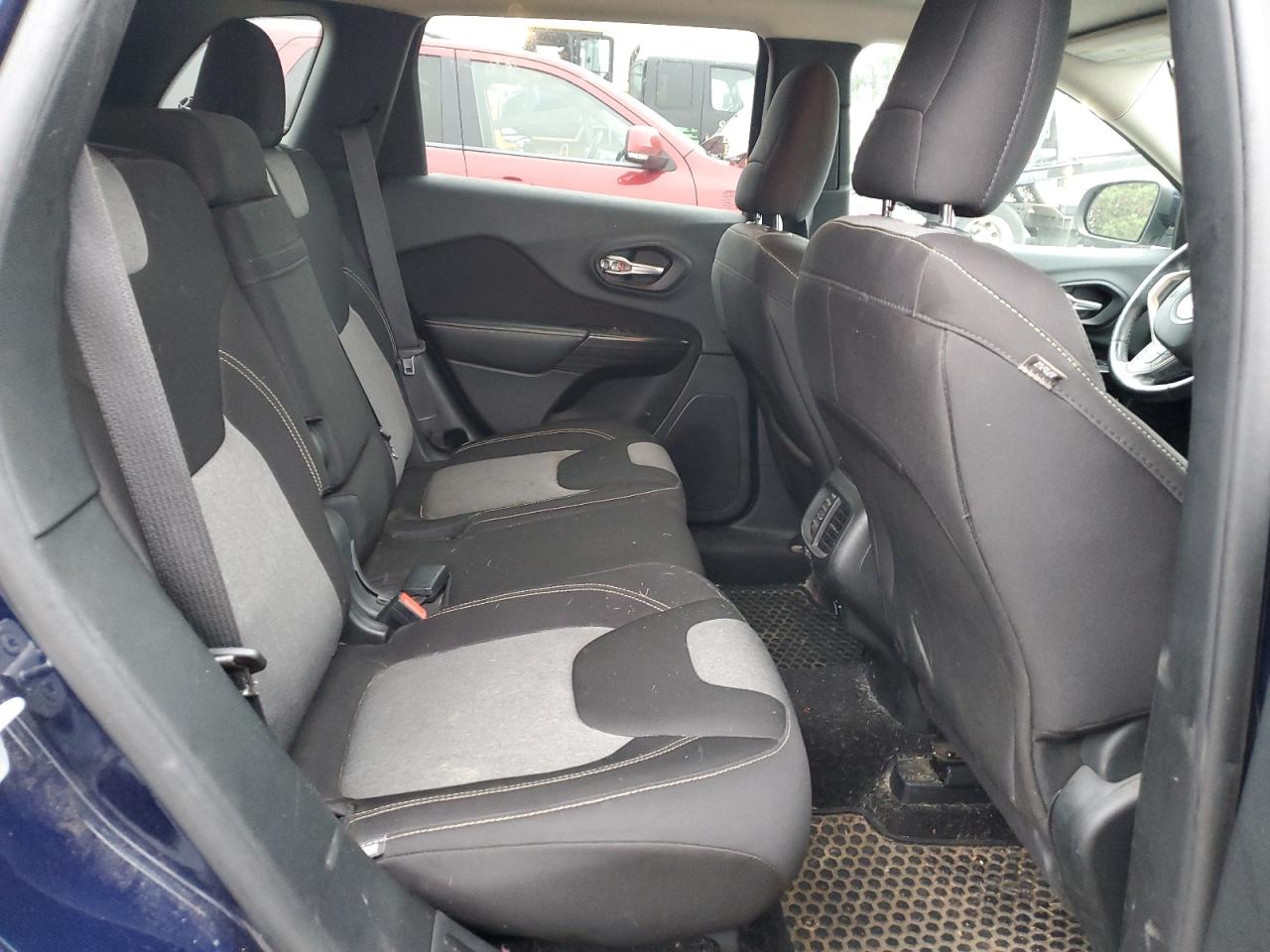 2014 Jeep Cherokee Latitude VIN: 1C4PJLCBXEW217070 Lot: 93680265