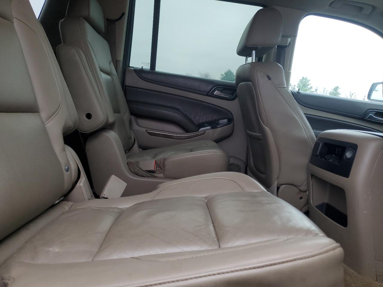 2015 Chevrolet Suburban K1500 Lt VIN: 1GNSKJKC6FR301254 Lot: 93713925