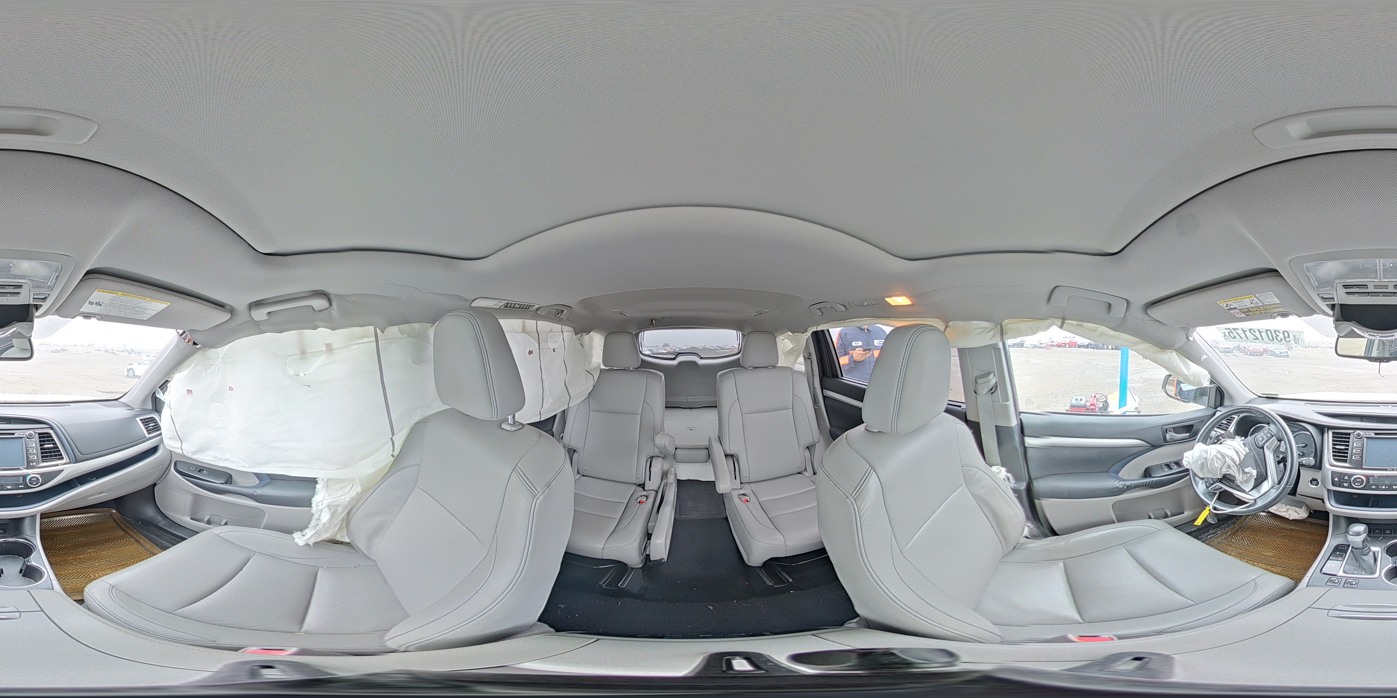 2014 Toyota Highlander Xle VIN: 5TDJKRFH2ES021579 Lot: 93012175