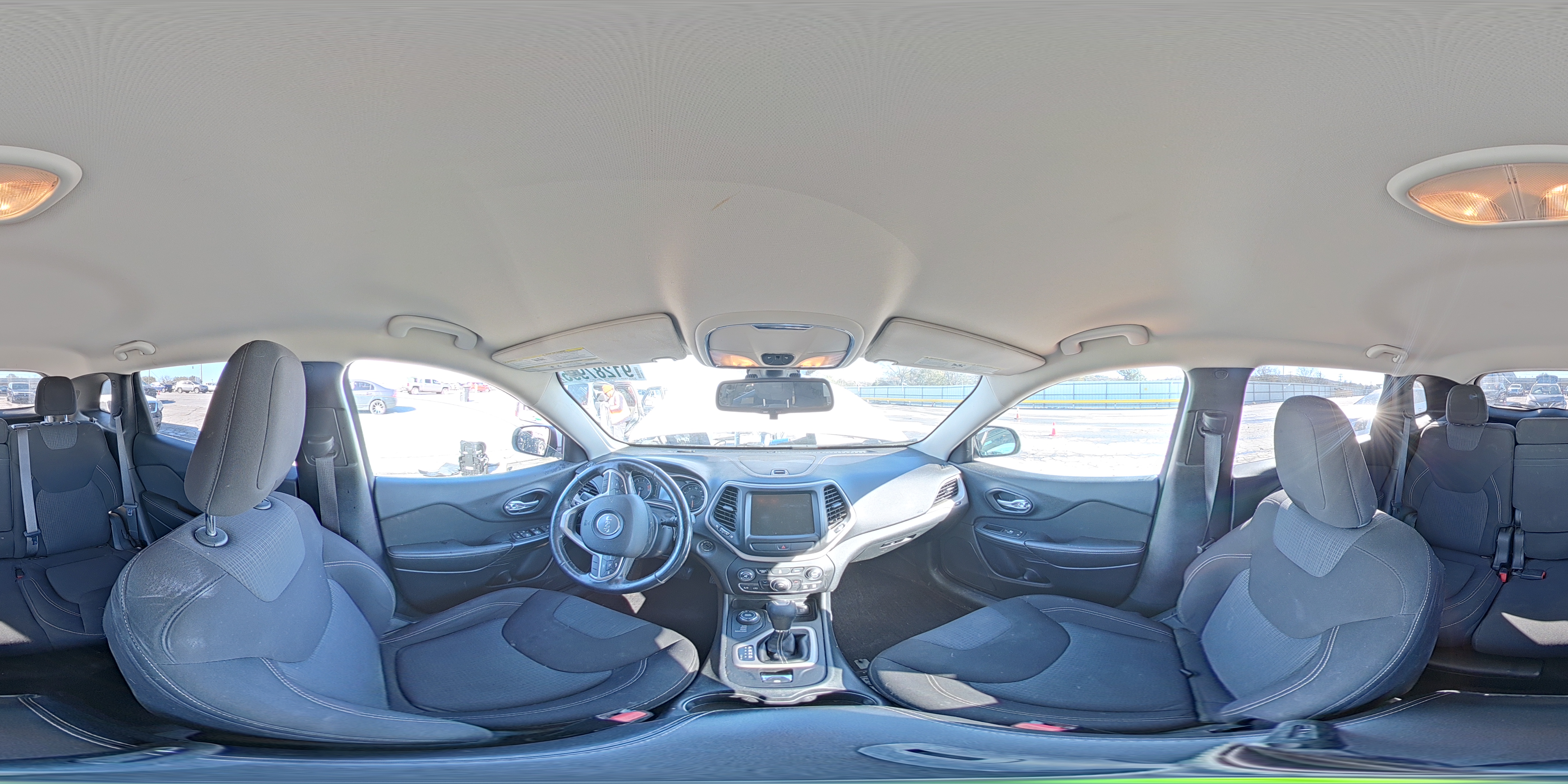 2016 Jeep Cherokee Latitude VIN: 1C4PJMCB3GW290323 Lot: 91287995