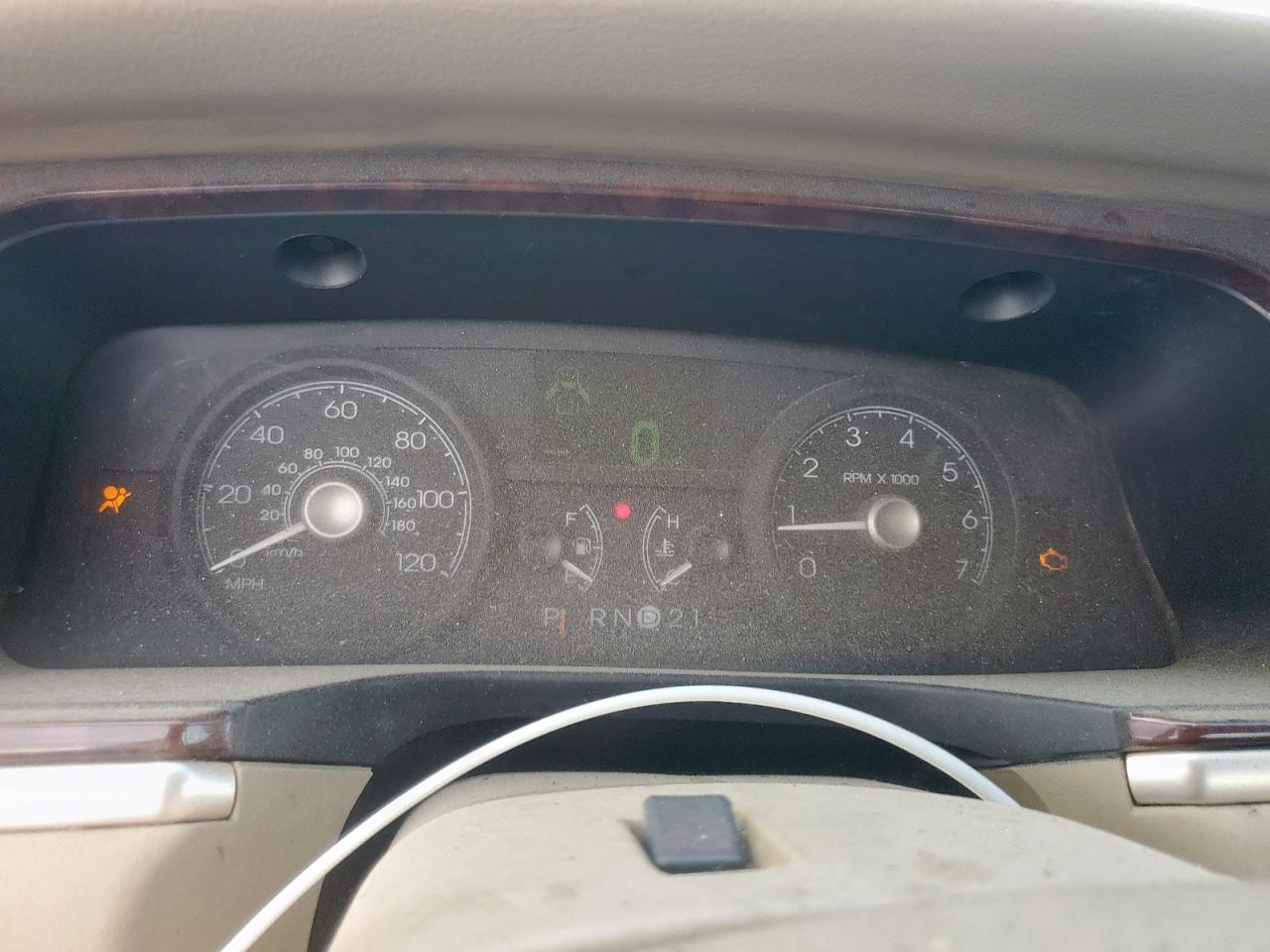 2007 Lincoln Town Car Signature VIN: 1LNHM81V57Y601007 Lot: 92258915