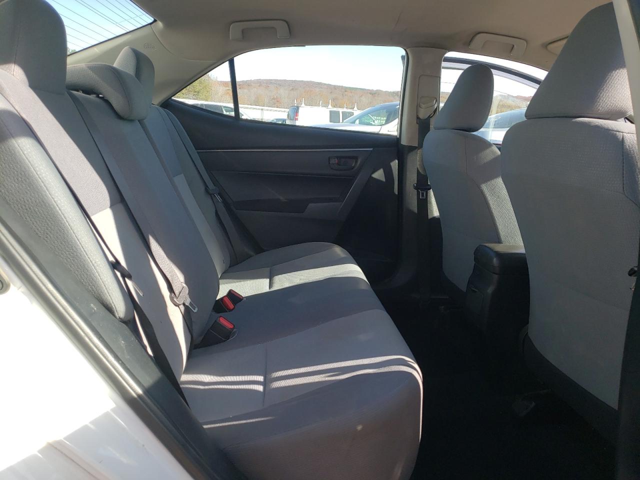 2014 Toyota Corolla L VIN: 2T1BURHE4EC181652 Lot: 92912405