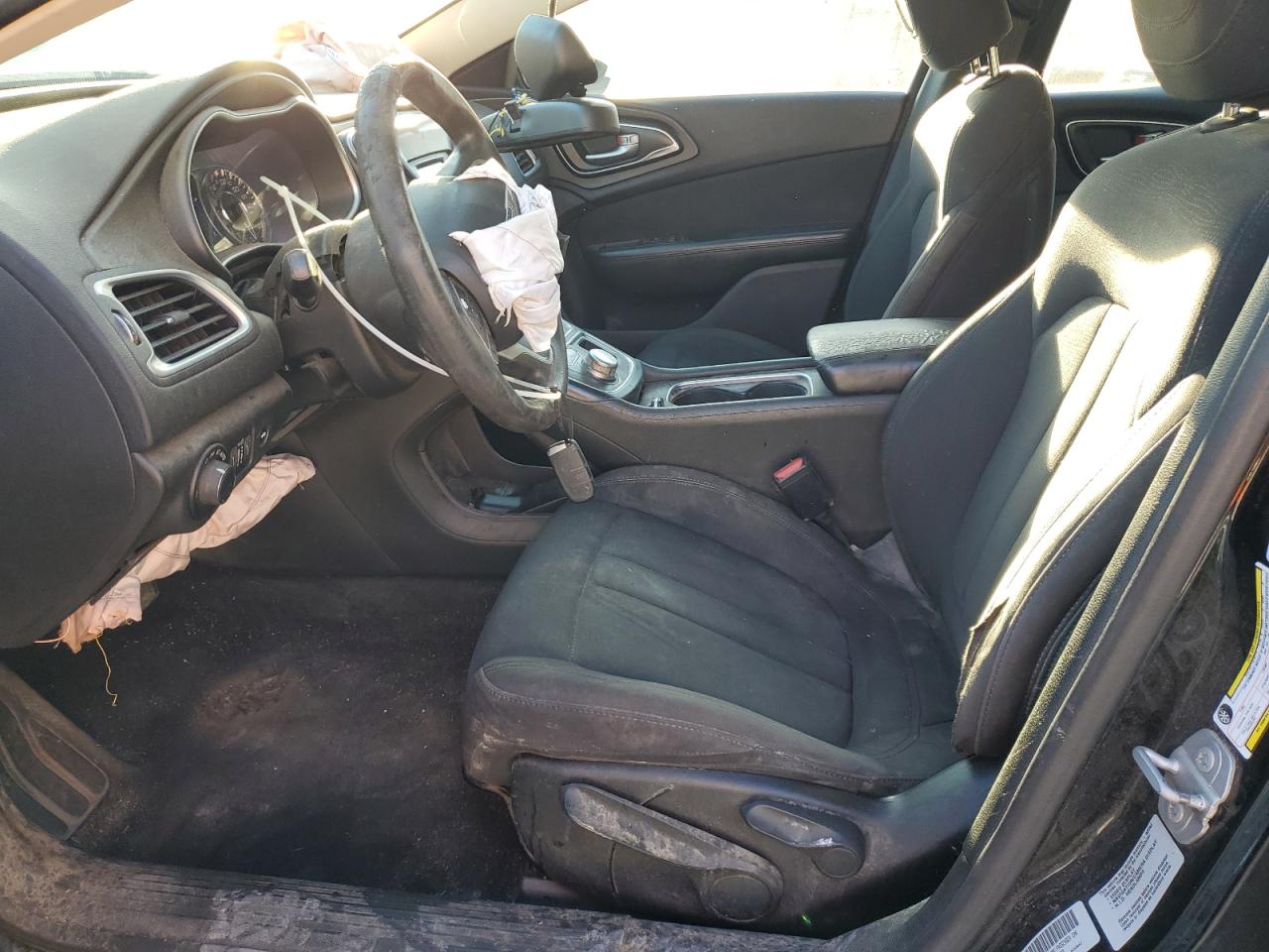 2015 Chrysler 200 Limited VIN: 1C3CCCAB7FN700944 Lot: 91228455