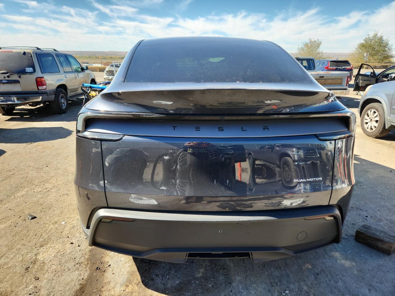 2026 Tesla Model Y VIN: 7SAYGDEE7TA389753 Lot: 91257205