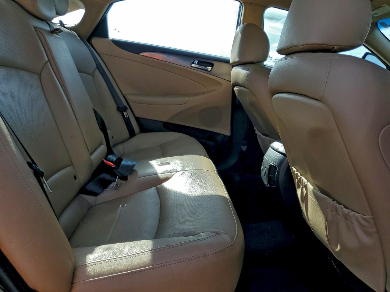 2013 Hyundai Sonata Hybrid VIN: KMHEC4A4XDA079890 Lot: 94092245