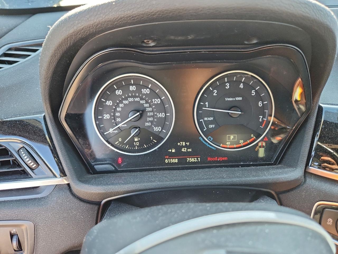 Фото: WBXHT3C32G5F65872