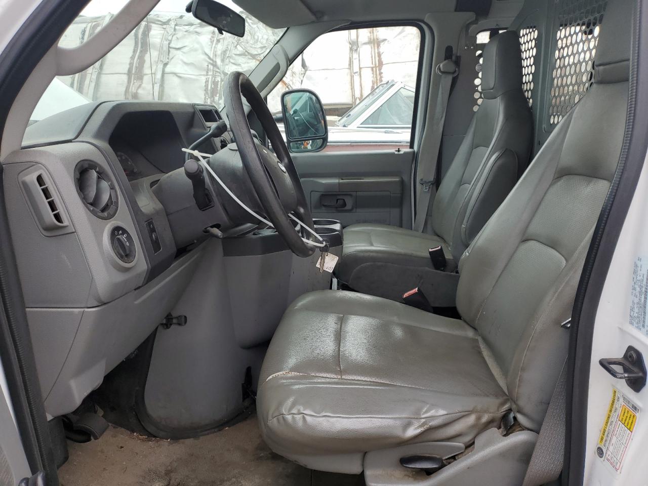 2010 Ford E250 Utility / Service Van VIN: 1FTNE2EW8ADA88452 Lot: 90423245