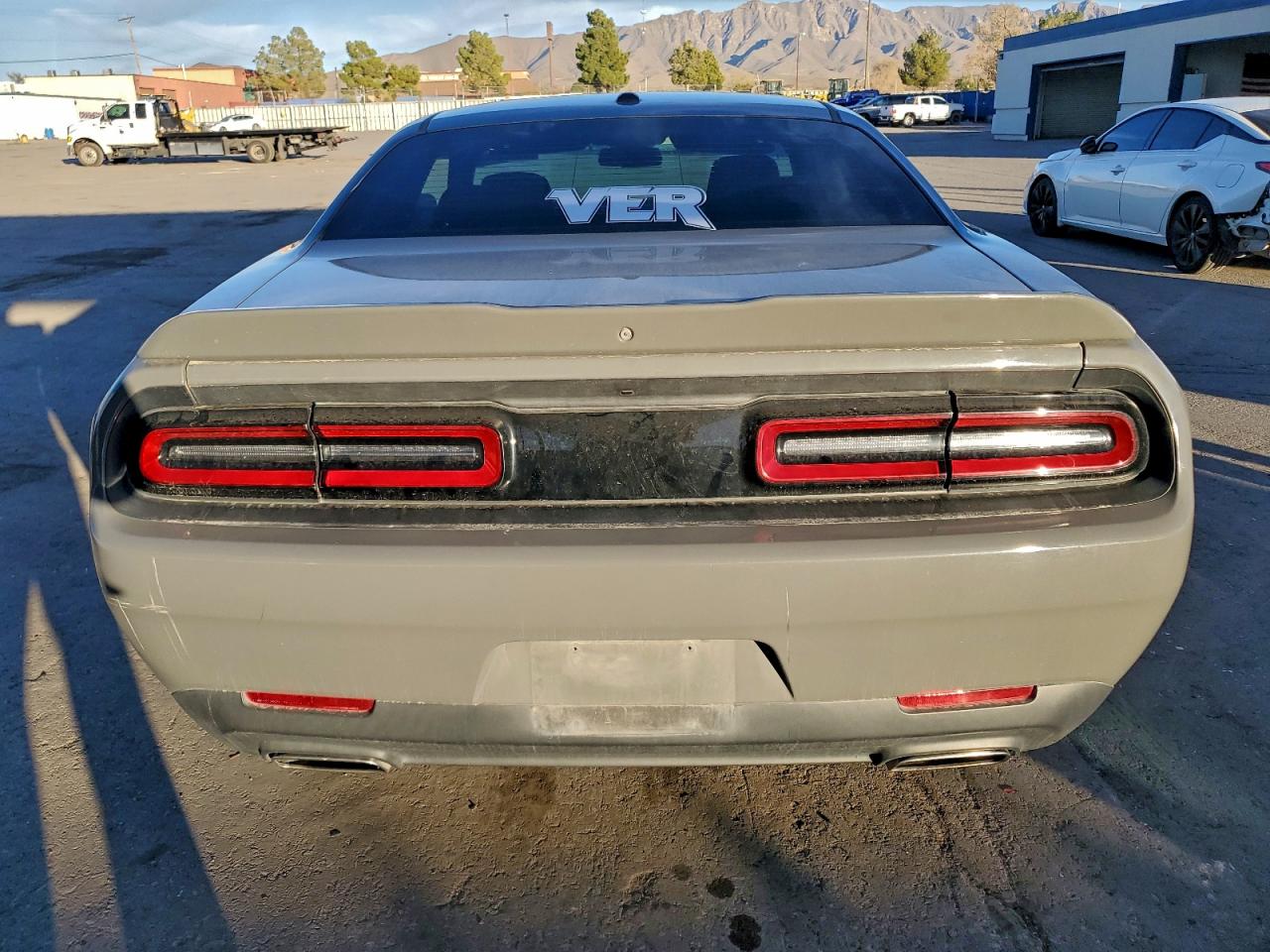 2019 Dodge Challenger Sxt VIN: 2C3CDZGG8KH526100 Lot: 93972265
