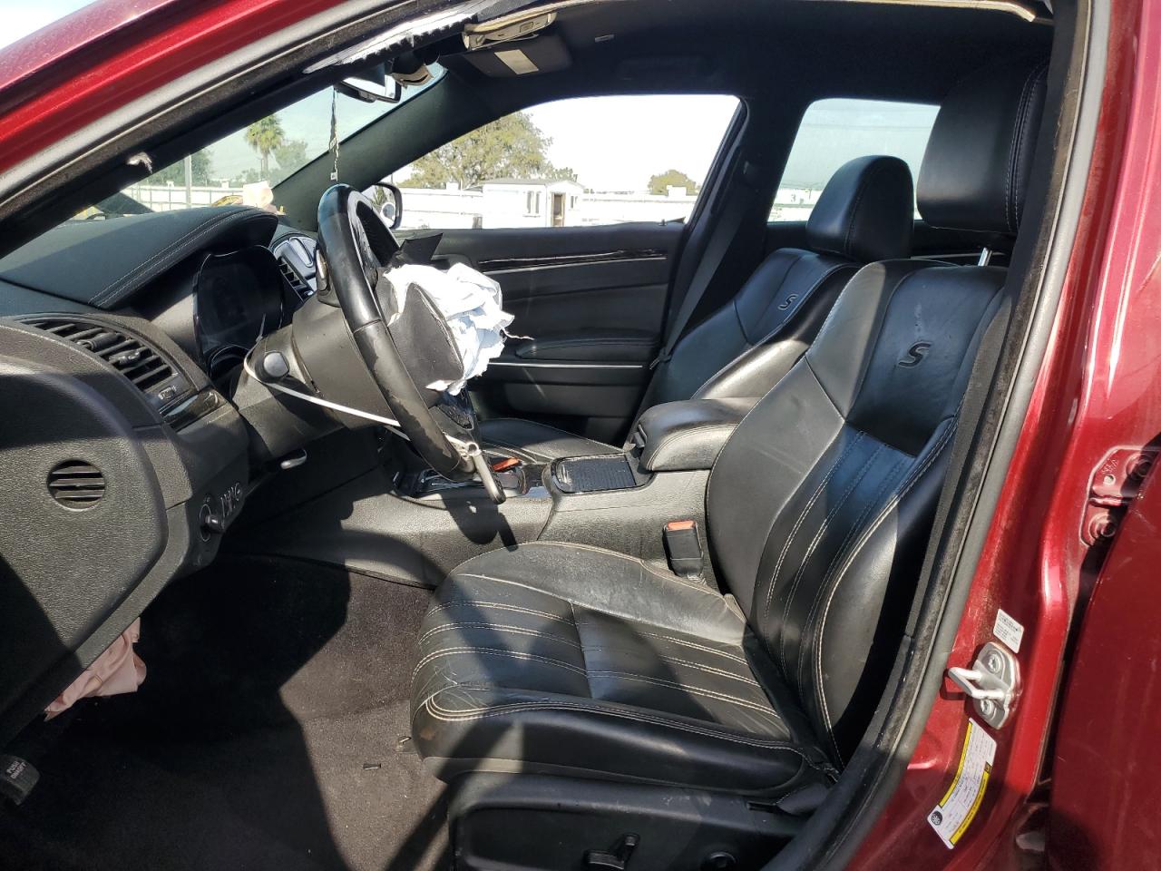 2018 Chrysler 300 S VIN: 2C3CCABG1JH222861 Lot: 92124555