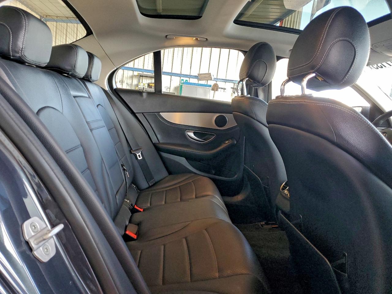 2015 Mercedes-Benz C 300 VIN: 55SWF4JB4FU047119 Lot: 94577135