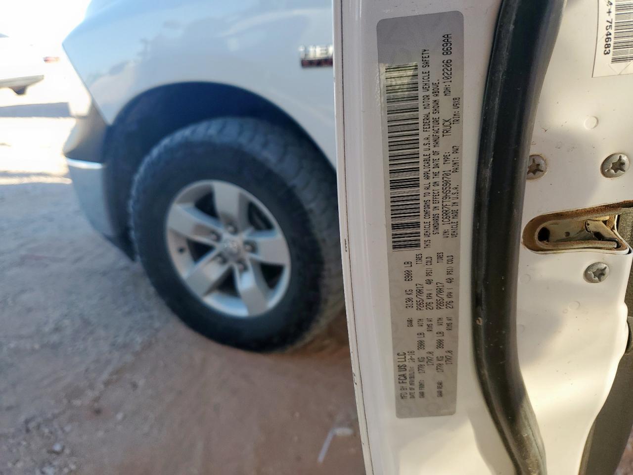 2017 Ram 1500 St VIN: 1C6RR7FT9HS590701 Lot: 92101405