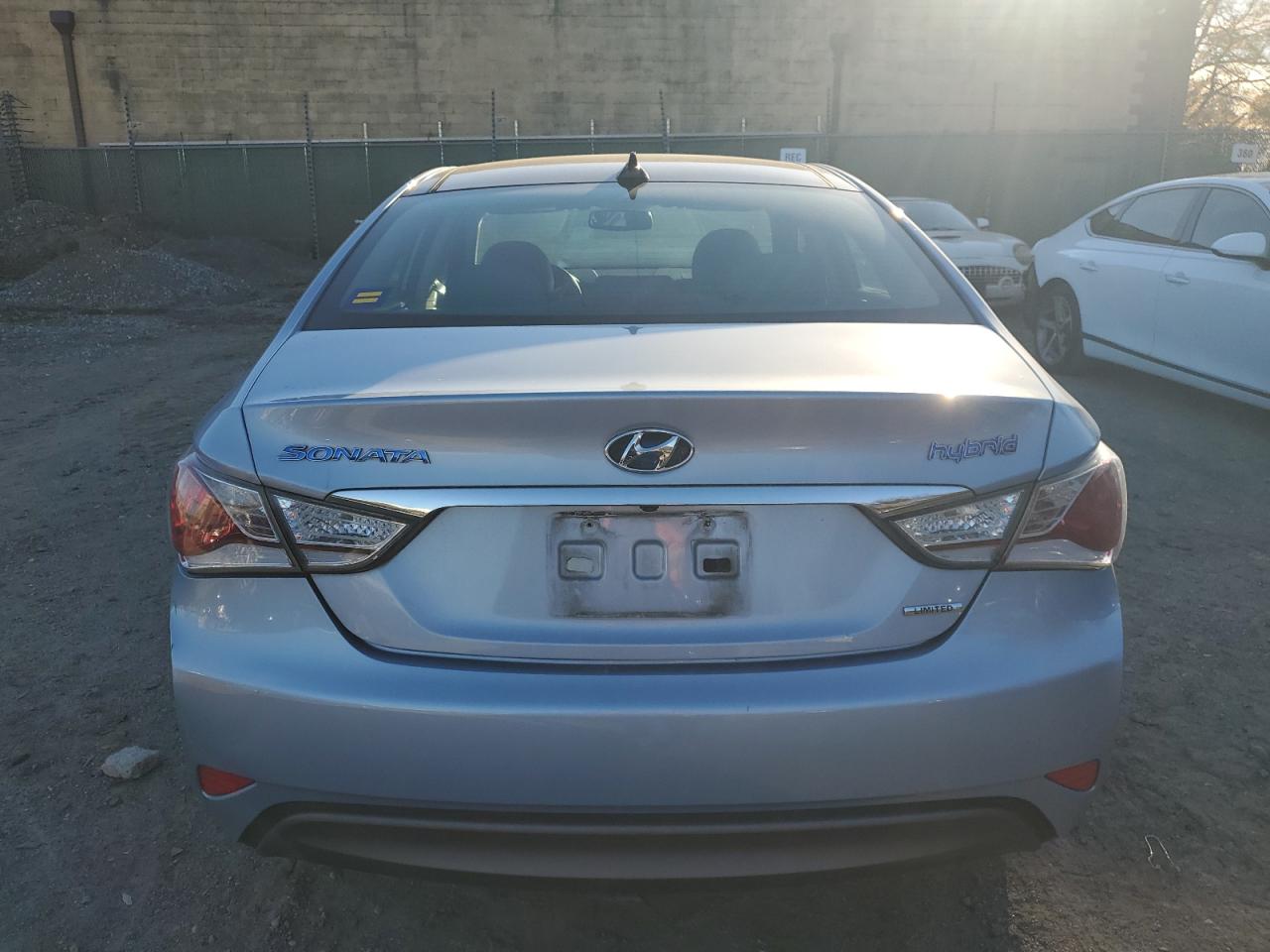 2013 Hyundai Sonata Hybrid VIN: KMHEC4A40DA075721 Lot: 90993925