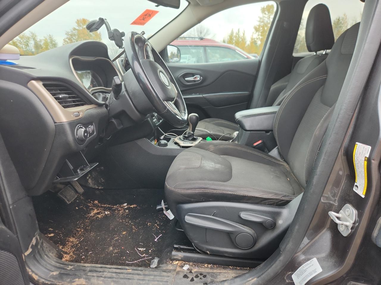 2015 Jeep Cherokee Latitude VIN: 1C4PJMCS4FW650116 Lot: 93140165