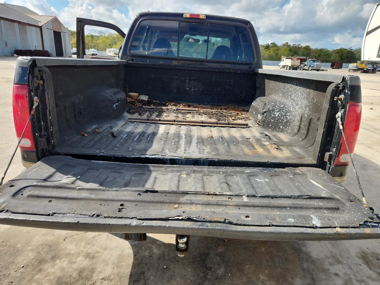 2000 Ford F250 Super Duty VIN: 1FTNX20F1YEC04094 Lot: 91884475