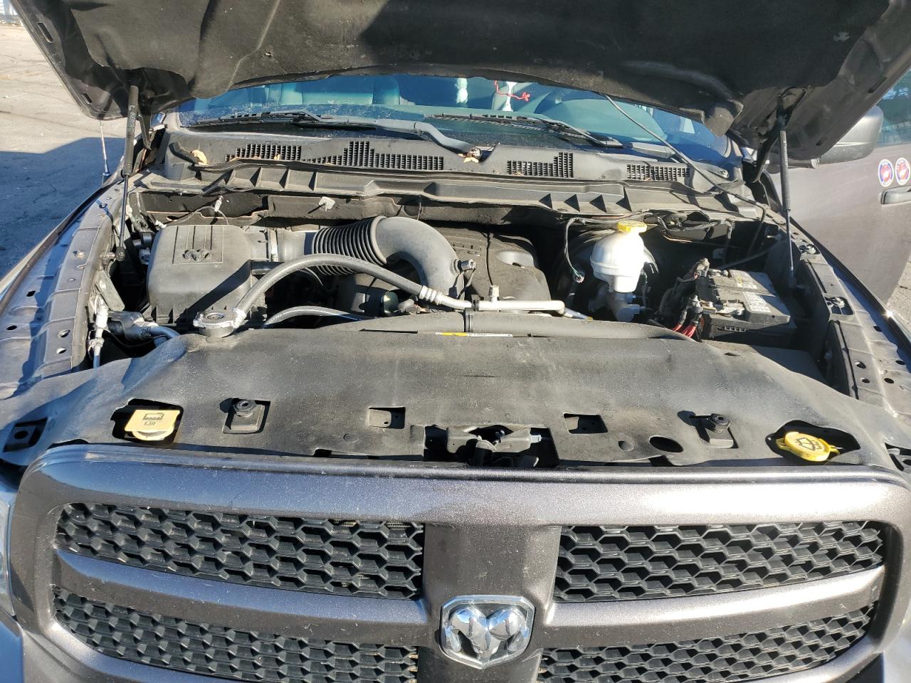 2018 Ram 1500 St VIN: 1C6RR6FT2JS221999 Lot: 92588515