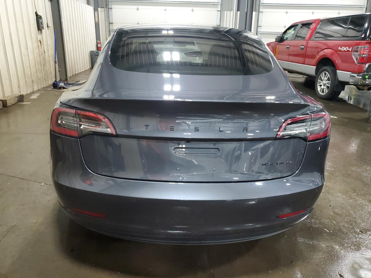 2018 Tesla Model 3 VIN: 5YJ3E1EBXJF090615 Lot: 92650005