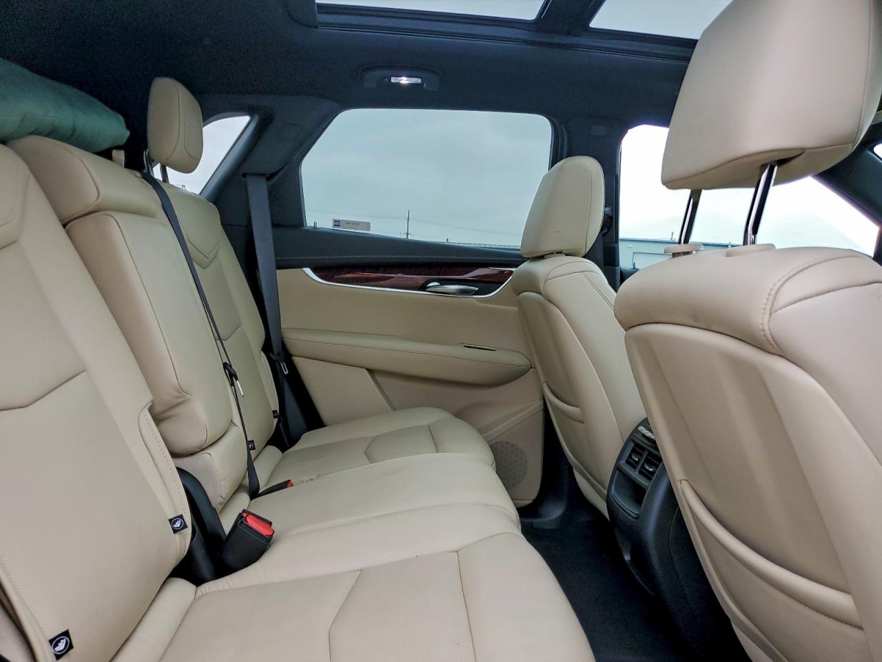 2019 Cadillac Xt5 Premium Luxury VIN: 1GYKNERS3KZ210998 Lot: 92865445