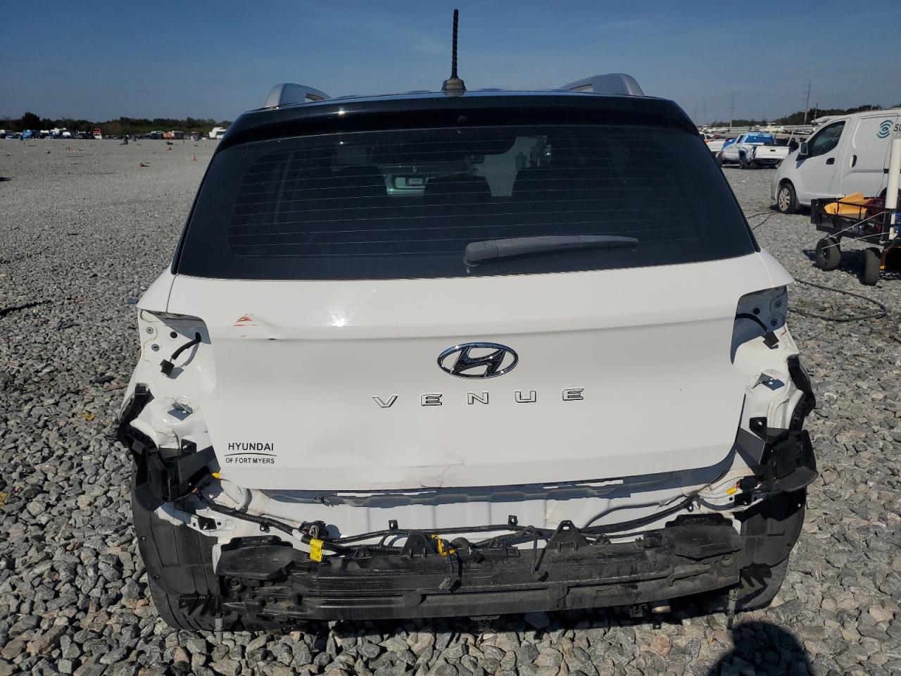 2024 Hyundai Venue Sel VIN: KMHRC8A35RU295331 Lot: 92640735