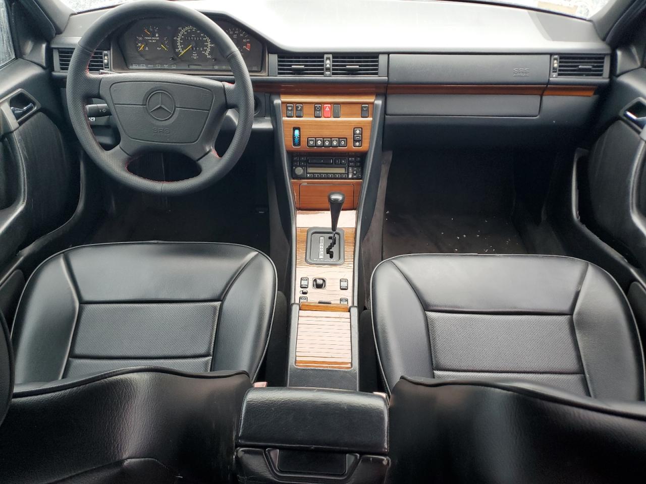 1994 Mercedes-Benz E 320 VIN: WDBEA32E4RC124781 Lot: 85058675