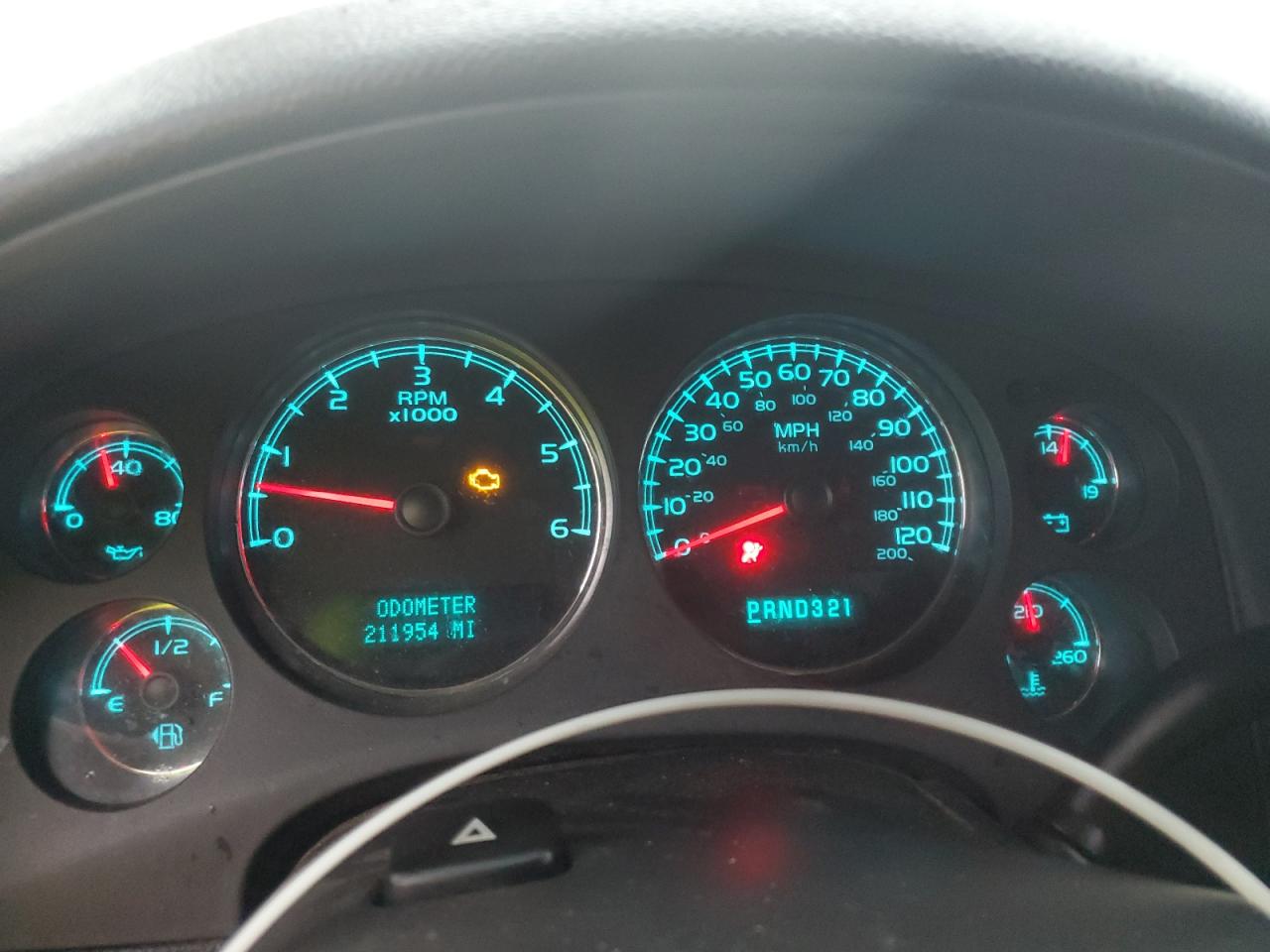 2008 GMC Yukon VIN: 1GKFC13C08R139425 Lot: 93467895