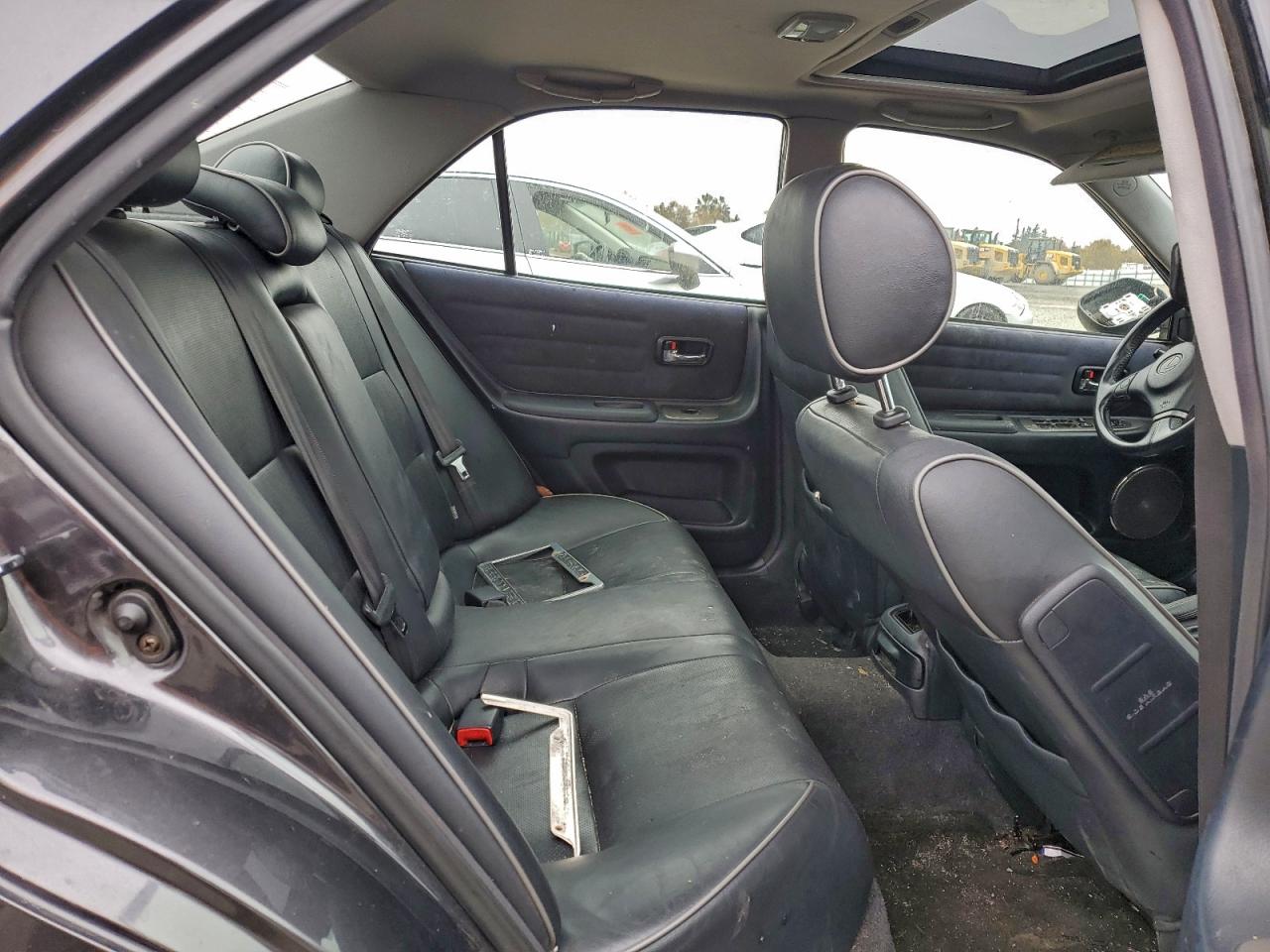 2003 Lexus Is 300 VIN: JTHBD192430070224 Lot: 94136305