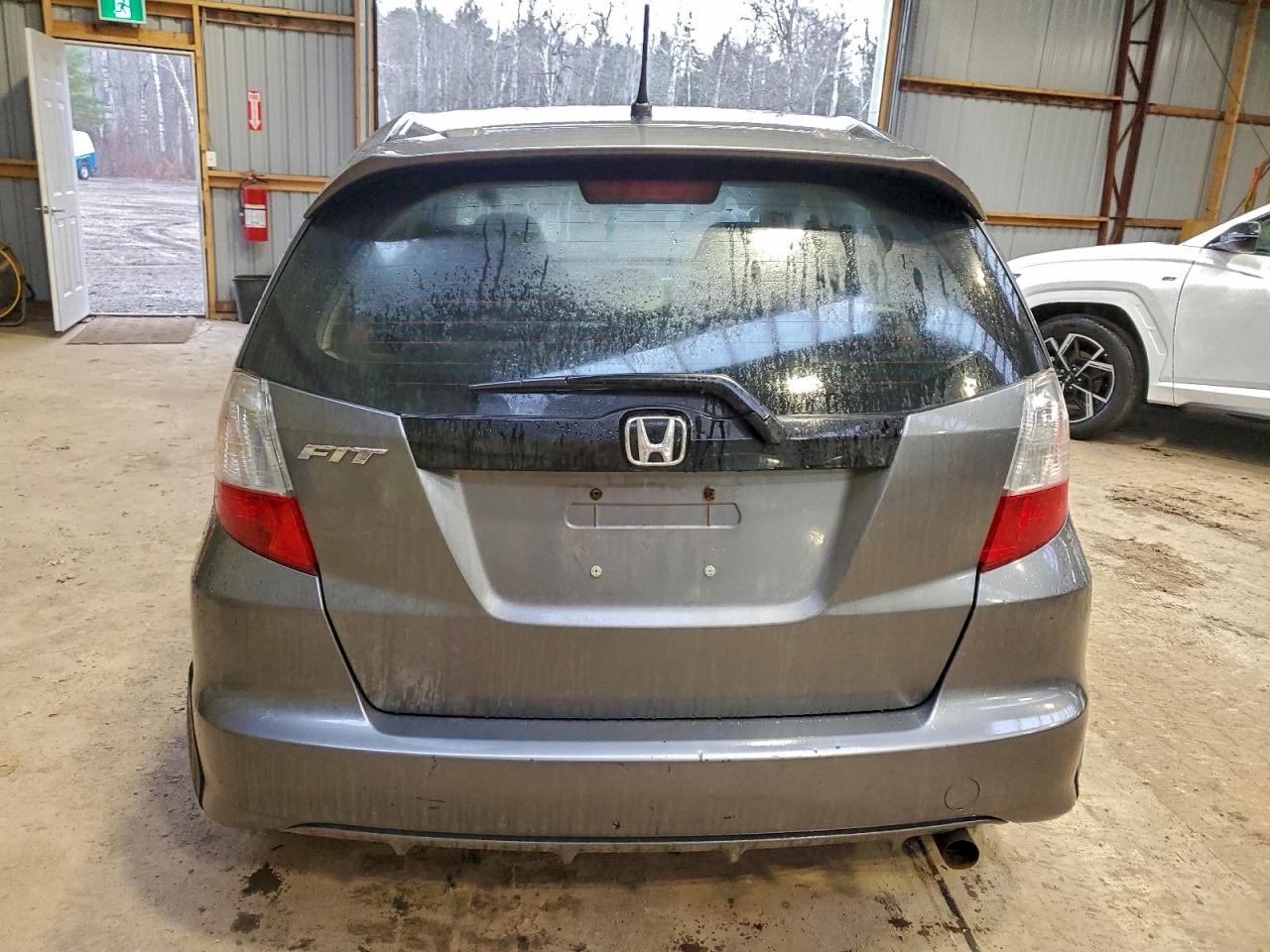2013 Honda Fit Lx VIN: LUCGE8G58D3008282 Lot: 93811915