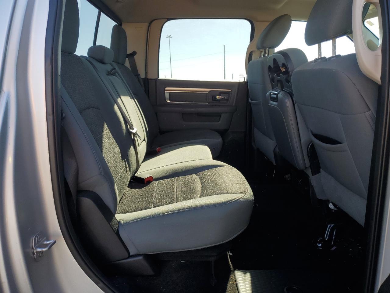 2017 Ram 1500 Slt VIN: 1C6RR7LG6HS827605 Lot: 92709035