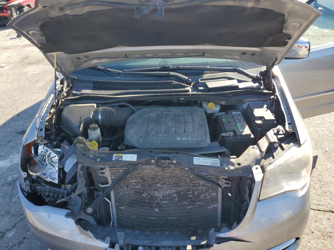 2014 Chrysler Town & Country Touring L VIN: 2C4RC1CG8ER407946 Lot: 92801845