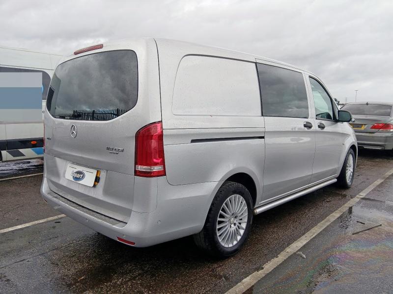 2017 MERCEDES-BENZ VITO 119CDI SPORT CREW VAN 7G-TRONIC