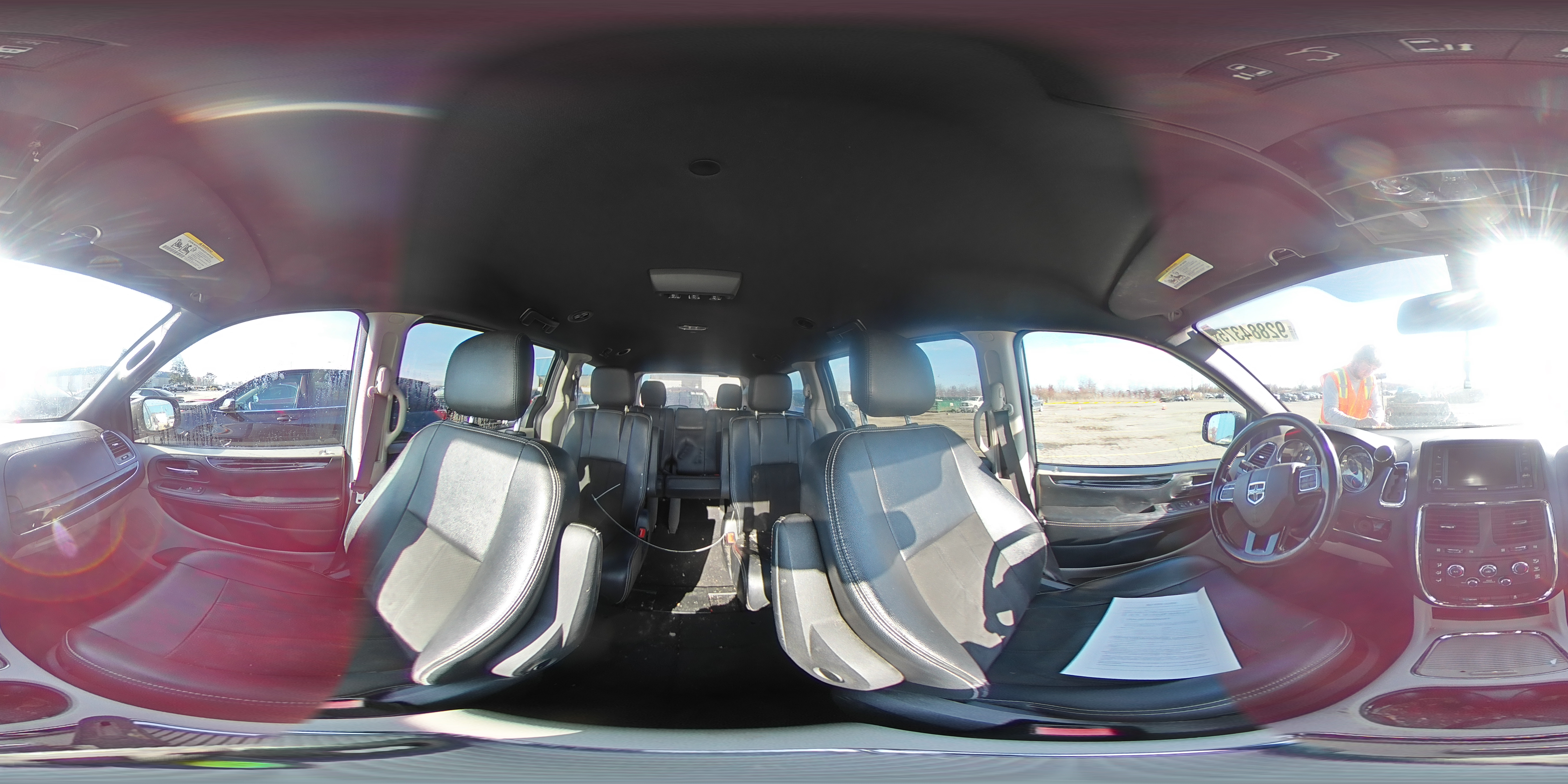 2019 Dodge Grand Caravan Sxt VIN: 2C4RDGCG9KR755363 Lot: 92884375