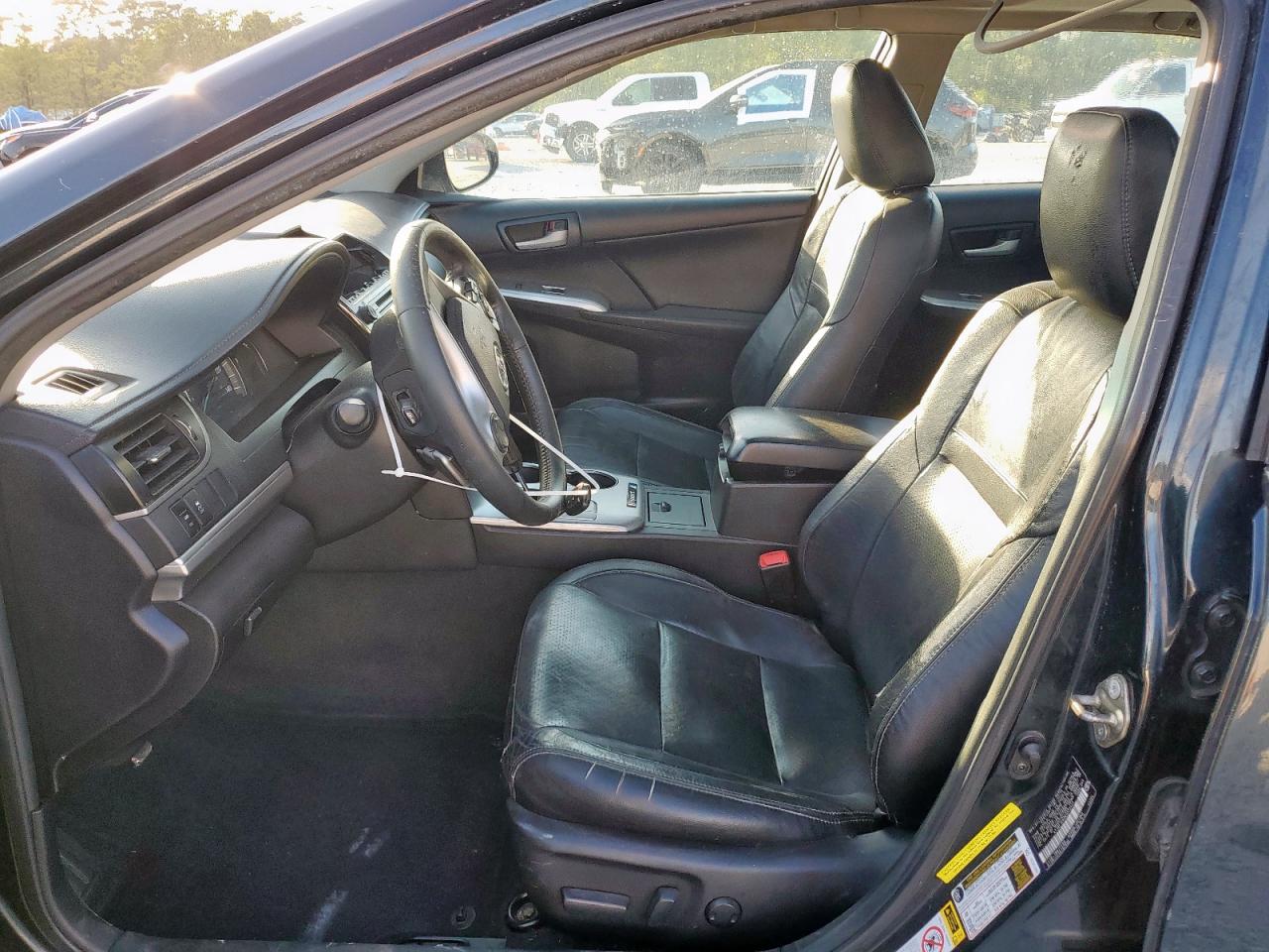 2014 Toyota Camry L VIN: 4T1BF1FK2EU373431 Lot: 92829075