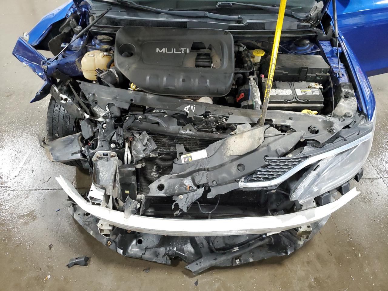 2015 Chrysler 200 Limited VIN: 1C3CCCAB9FN751992 Lot: 90752035