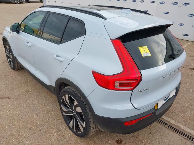 2024 VOLVO XC40 2.0 B3P ULTIMATE DARK 5DR AUTO
