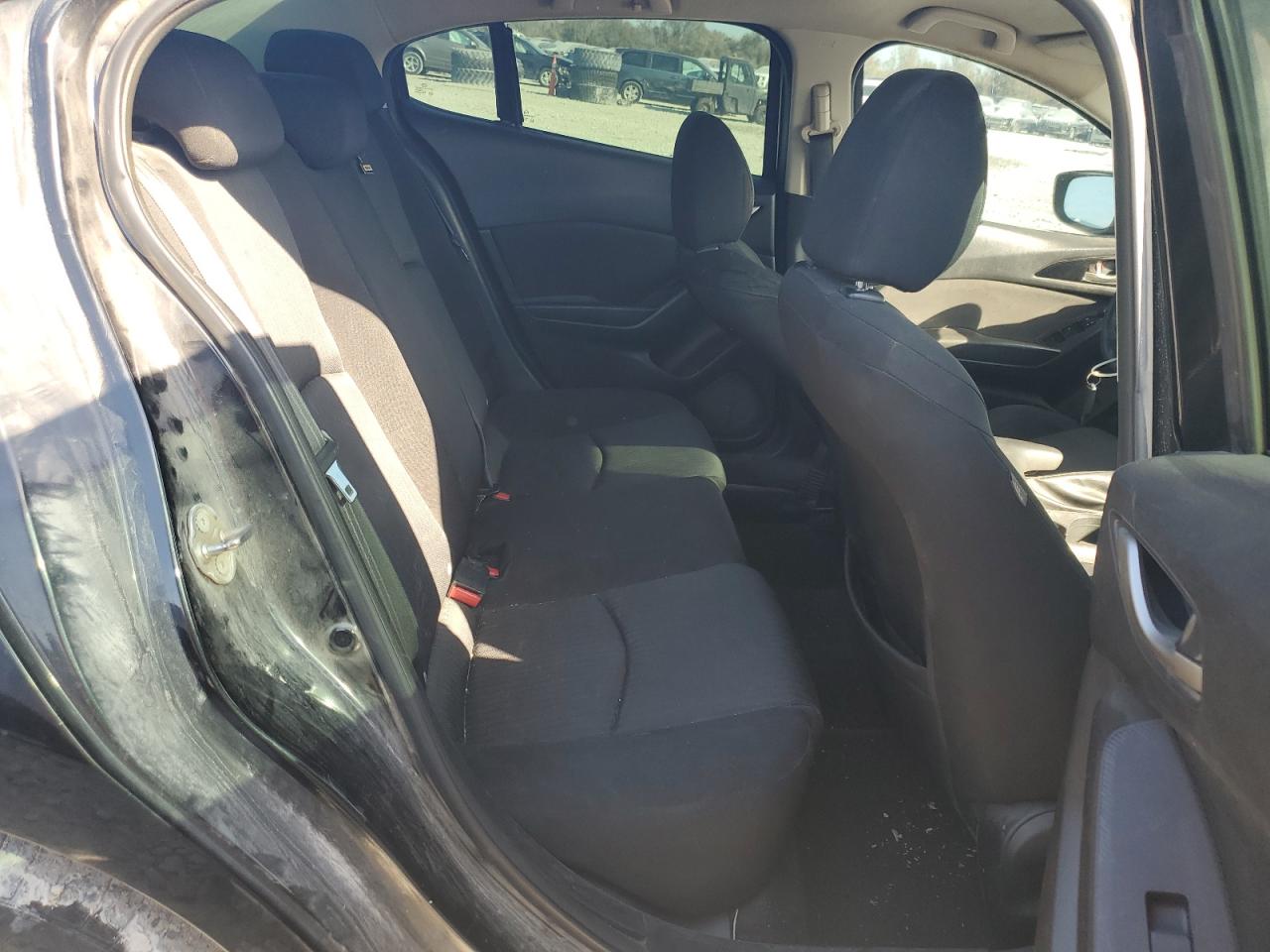 2015 Mazda 3 Sport VIN: 3MZBM1U72FM214047 Lot: 92408055