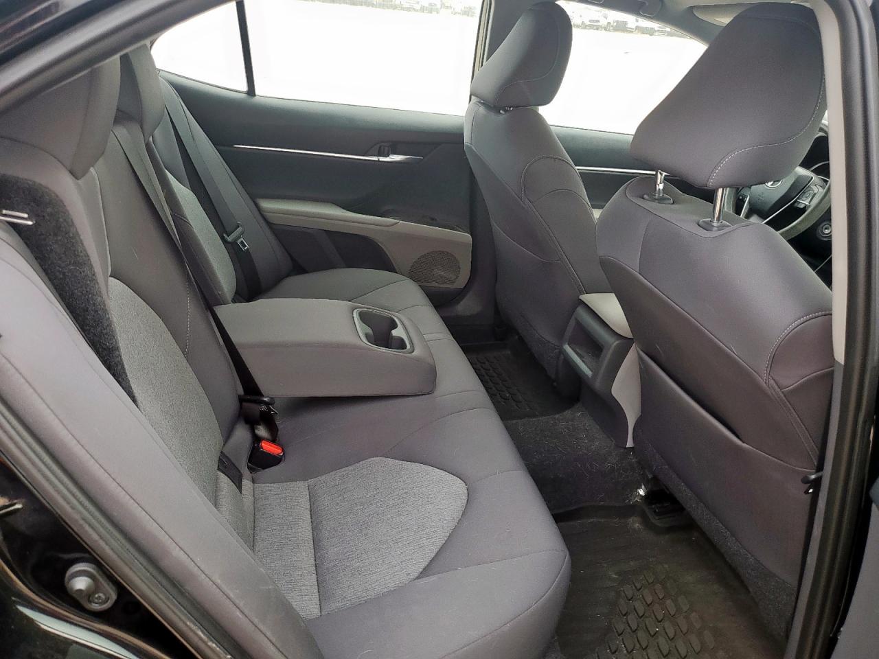 2021 Toyota Camry Le VIN: 4T1C11AK1MU516779 Lot: 93225425