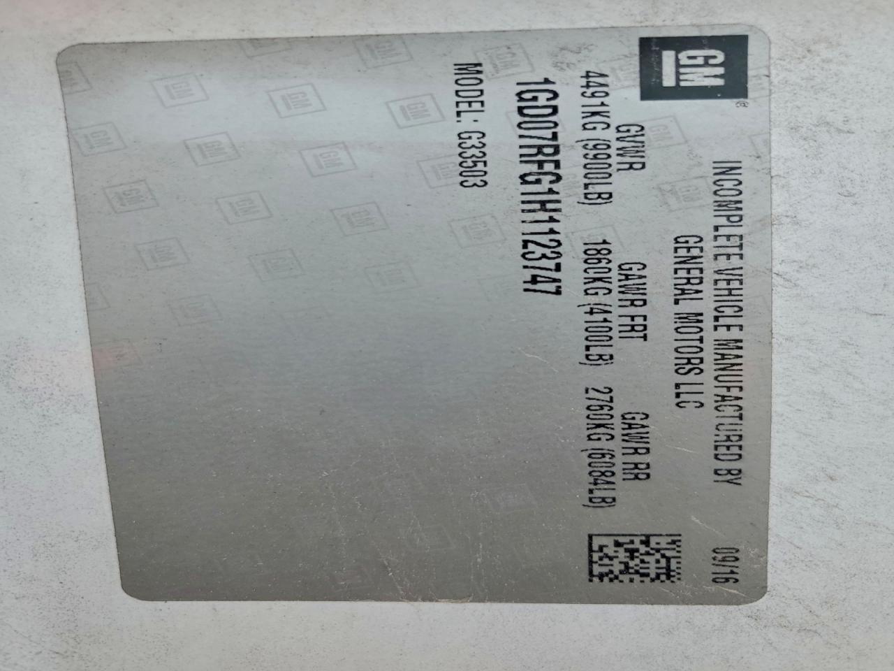 2017 GMC Savana Cutaway G3500 VIN: 1GD07RFG1H1123747 Lot: 93907365